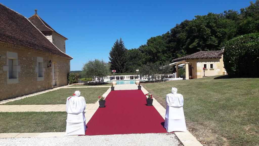 Domaine De La Rocque Bed and Breakfast Liorac-sur-Louyre Exteriör bild