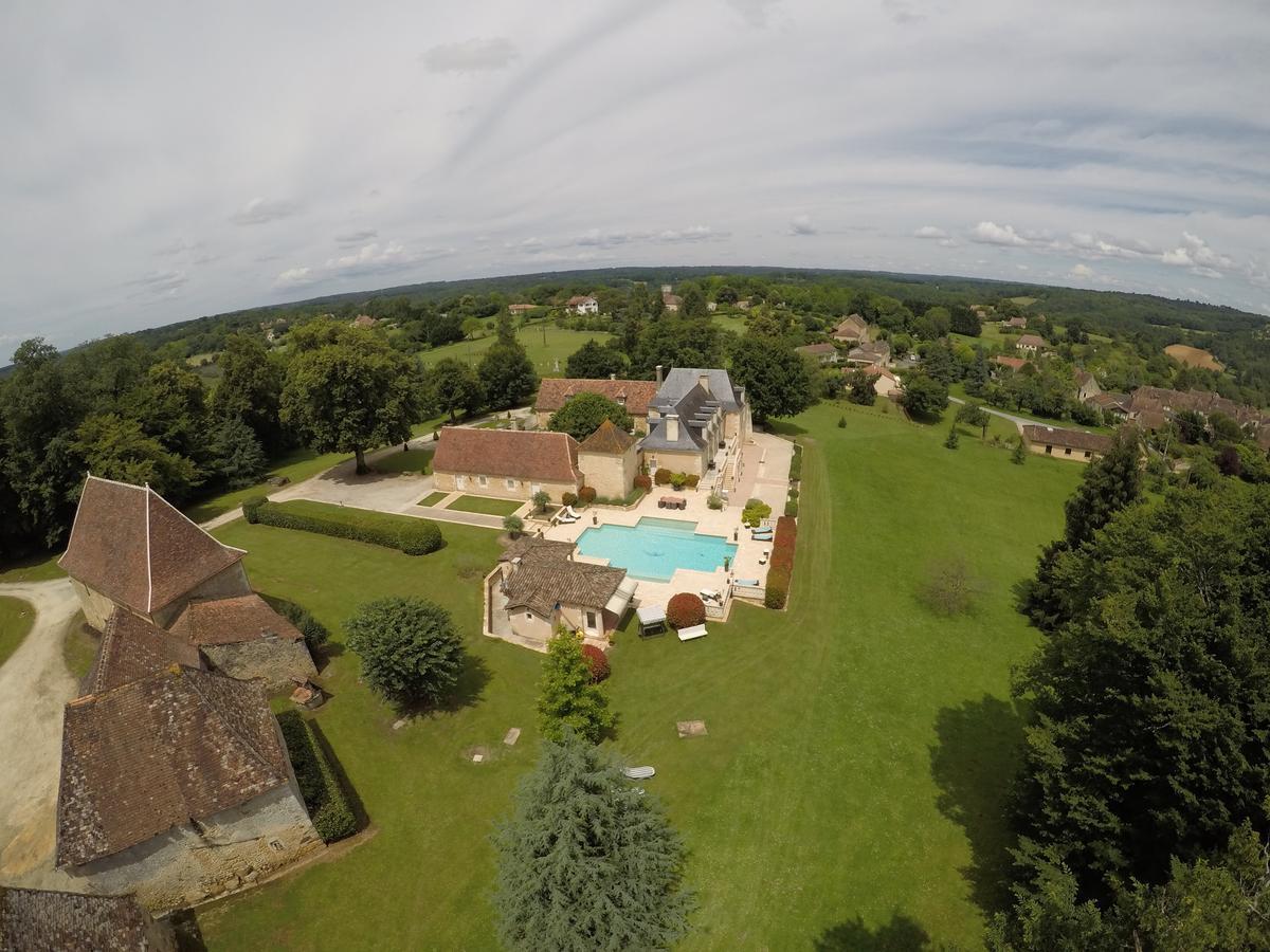 Domaine De La Rocque Bed and Breakfast Liorac-sur-Louyre Exteriör bild