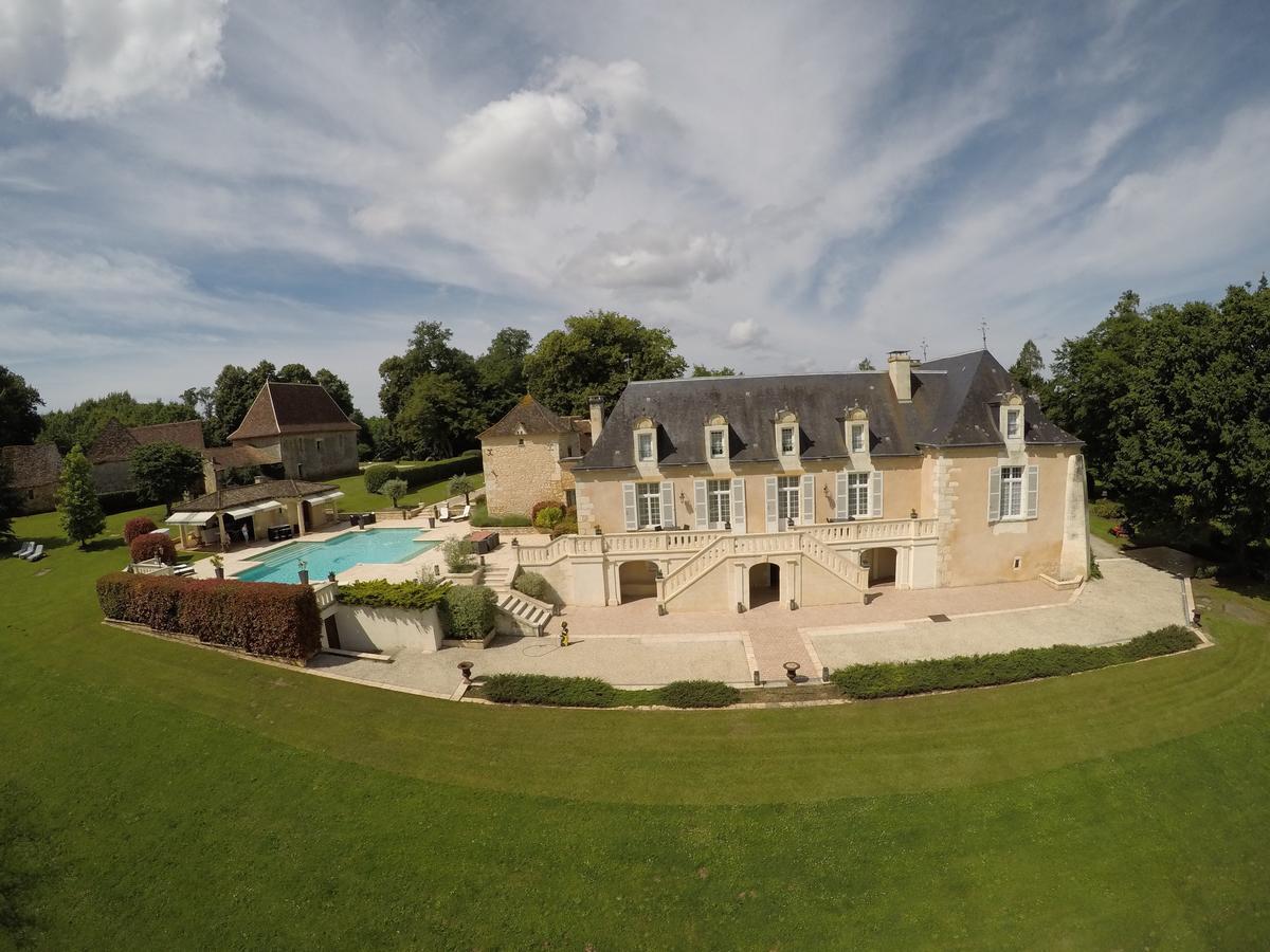 Domaine De La Rocque Bed and Breakfast Liorac-sur-Louyre Exteriör bild